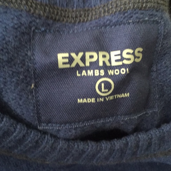 Express Sweater - Picture 2 of 3